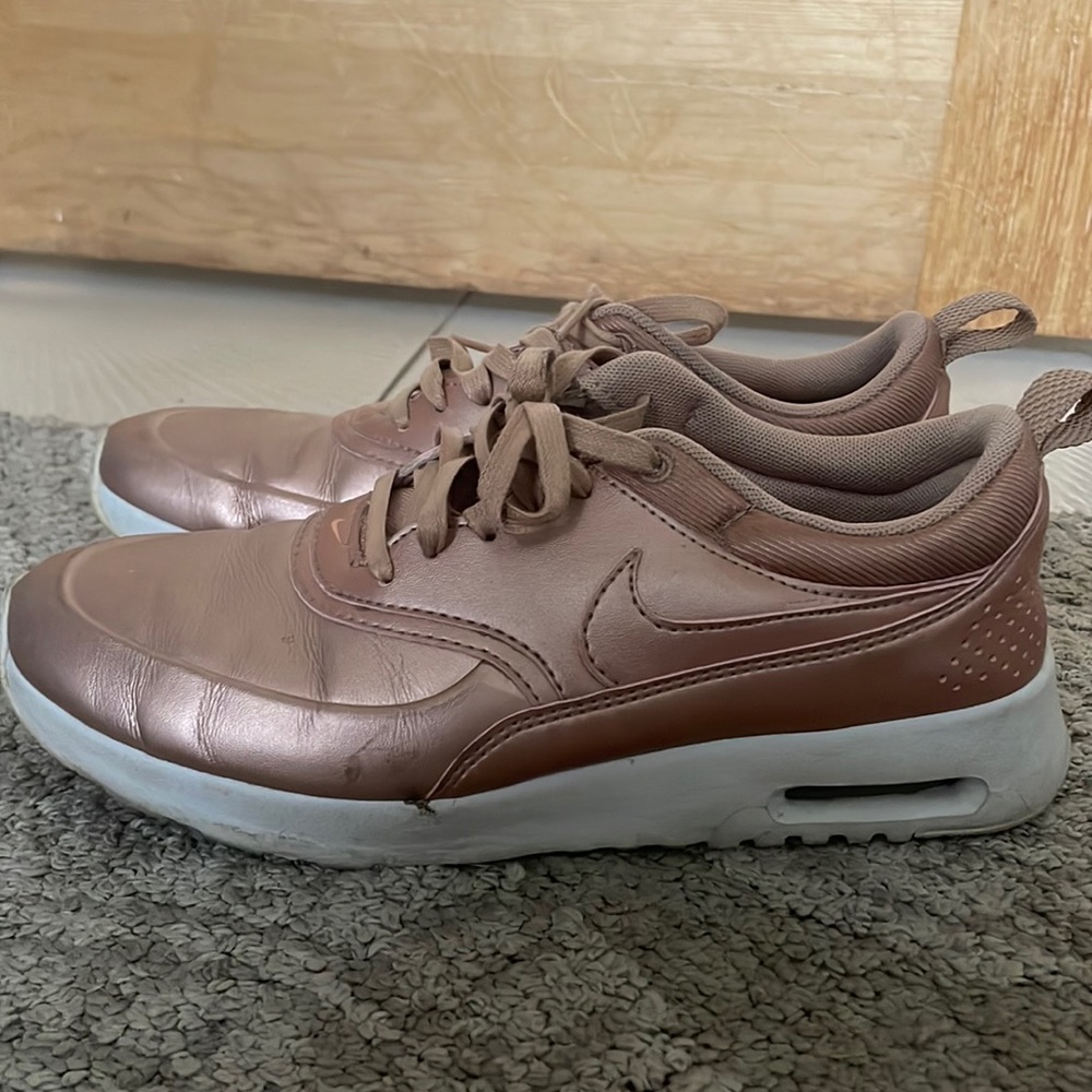 Air max Thea rose gold barely used